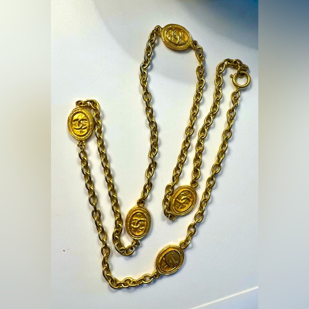 Vintage CC Chanel Gold Chain Station Necklace with Medallion Accents - Picture 7 of 7
